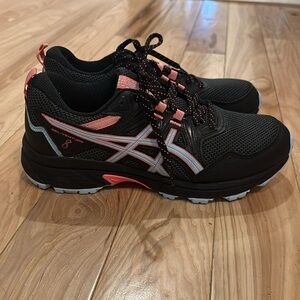 Women’s ASICS sneakers size 8, worn once
